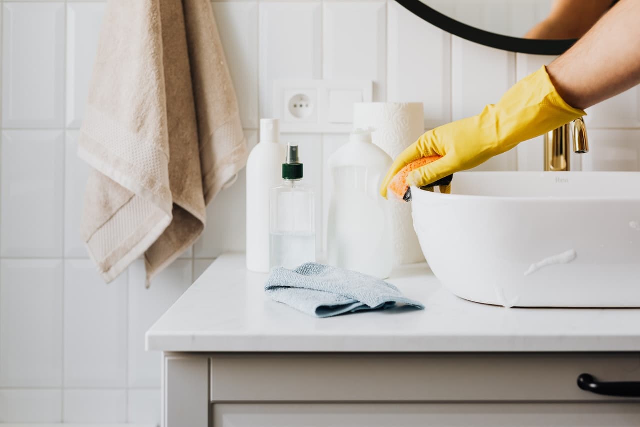 Deep Cleaning vs Once-Off Cleaning: Complete Guide