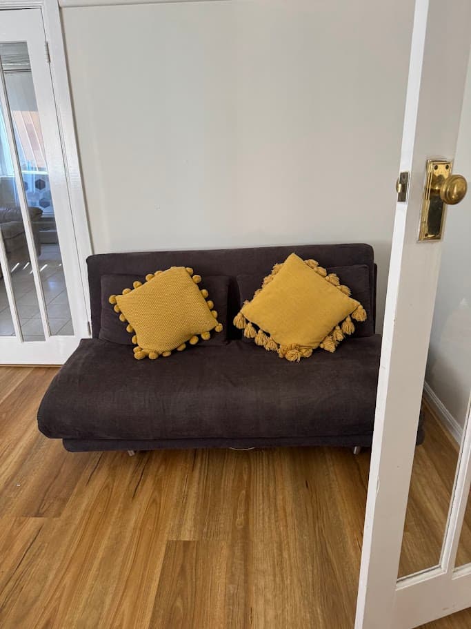 Dusting & tidying — photo 1 of 2