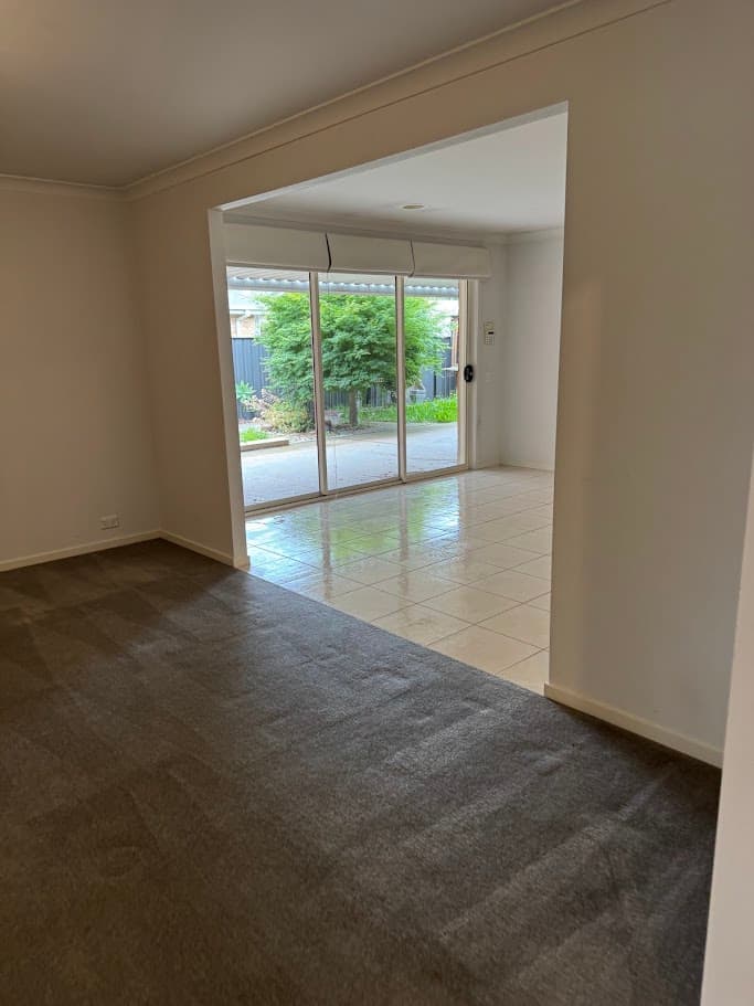 Vacuuming & mopping — photo 1 of 2